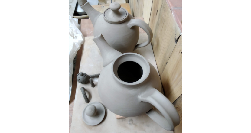 pottery crafted tea pots